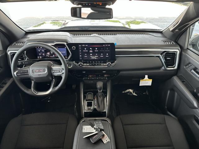 new 2025 GMC Canyon car, priced at $39,112