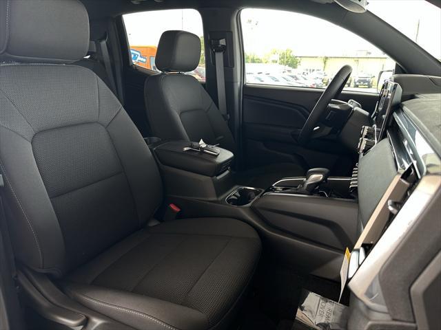 new 2025 GMC Canyon car, priced at $39,112