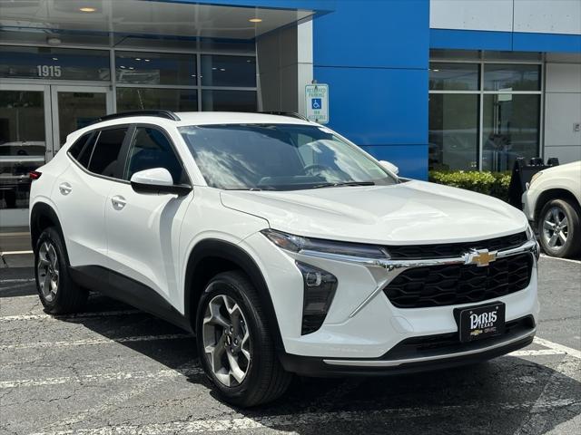 new 2025 Chevrolet Trax car, priced at $24,470