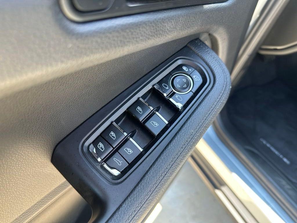 used 2020 Porsche Macan car, priced at $45,995