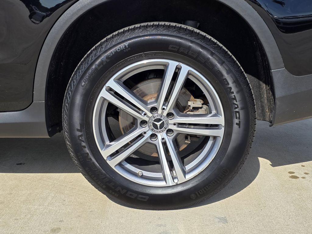 used 2022 Mercedes-Benz GLC 300 car, priced at $32,823