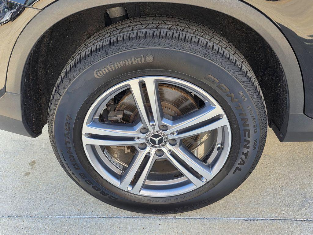 used 2022 Mercedes-Benz GLC 300 car, priced at $32,823