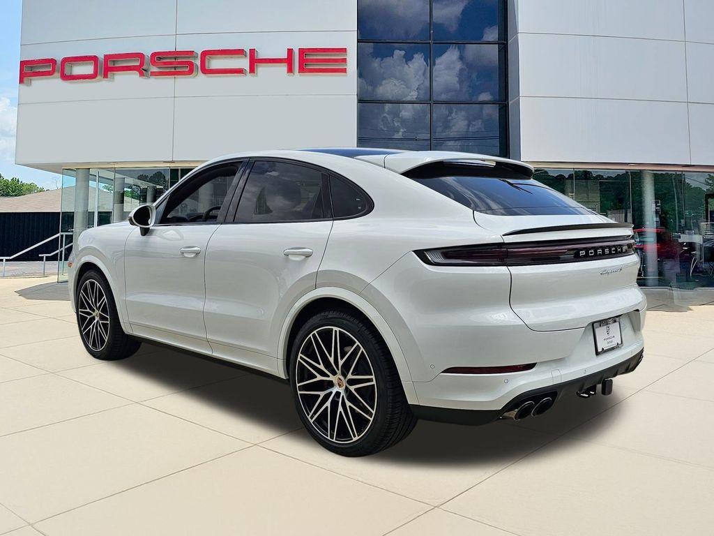 new 2025 Porsche Cayenne car, priced at $136,685