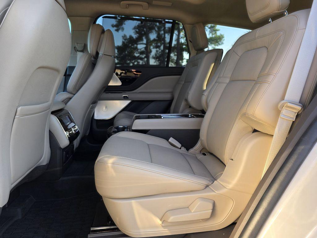 used 2021 Lincoln Aviator car, priced at $41,526