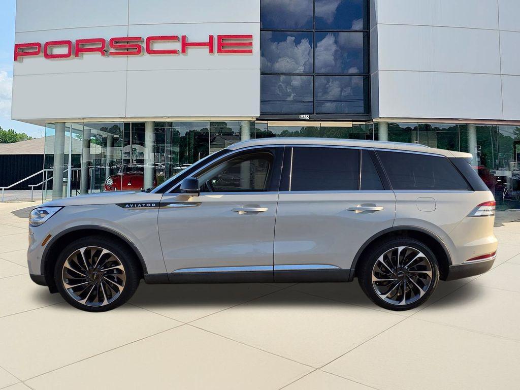 used 2021 Lincoln Aviator car, priced at $41,526