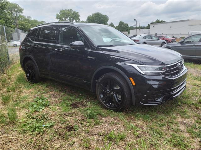 new 2024 Volkswagen Tiguan car, priced at $38,958