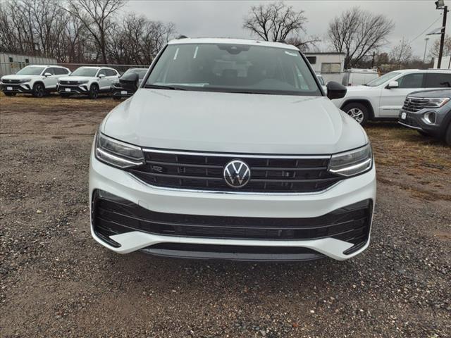 new 2024 Volkswagen Tiguan car, priced at $39,004