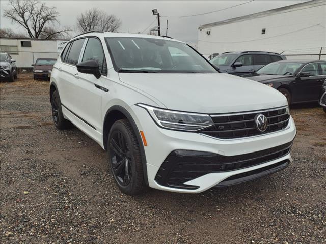 new 2024 Volkswagen Tiguan car, priced at $39,004