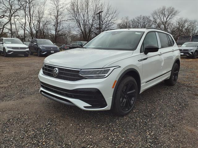 new 2024 Volkswagen Tiguan car, priced at $39,004