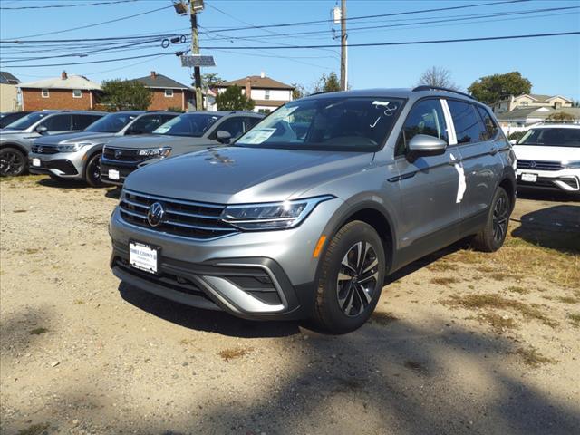 new 2024 Volkswagen Tiguan car, priced at $33,274