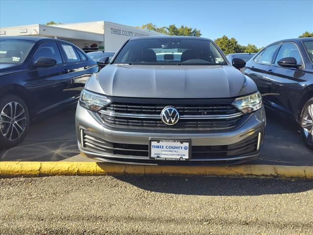 used 2023 Volkswagen Jetta car, priced at $19,495