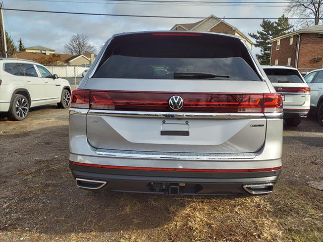 new 2025 Volkswagen Atlas car, priced at $49,582