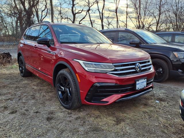 new 2024 Volkswagen Tiguan car, priced at $39,004