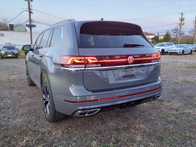 new 2025 Volkswagen Atlas car, priced at $57,229