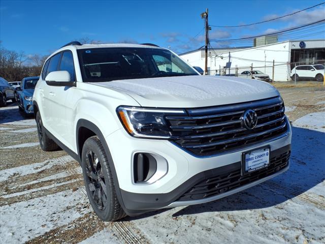 new 2025 Volkswagen Atlas car, priced at $50,122