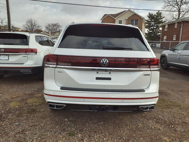 new 2025 Volkswagen Atlas car, priced at $57,956