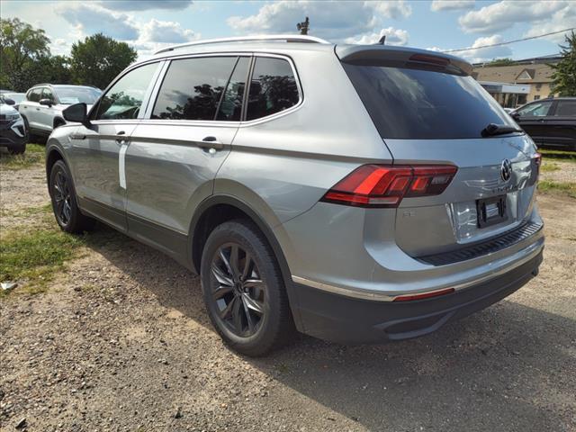 new 2024 Volkswagen Tiguan car, priced at $35,589