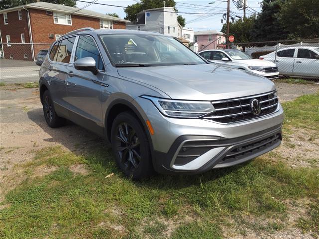 new 2024 Volkswagen Tiguan car, priced at $35,589