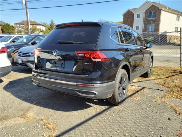 new 2024 Volkswagen Tiguan car, priced at $35,609