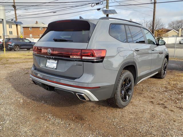 new 2025 Volkswagen Atlas car, priced at $50,711