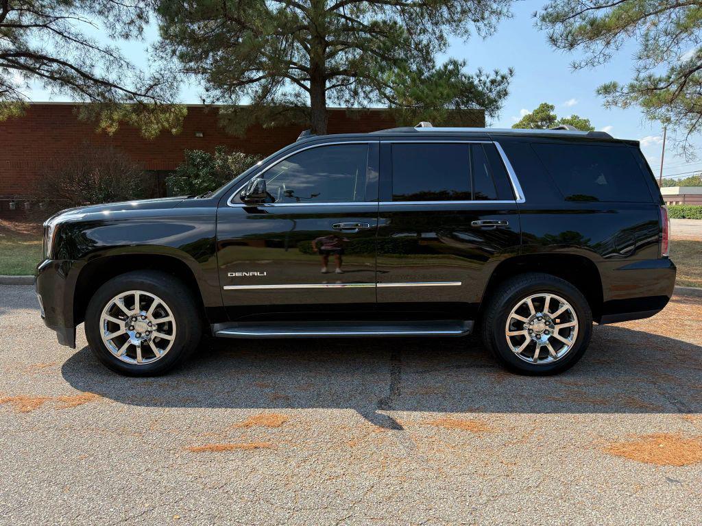 used 2015 GMC Yukon car, priced at $27,995
