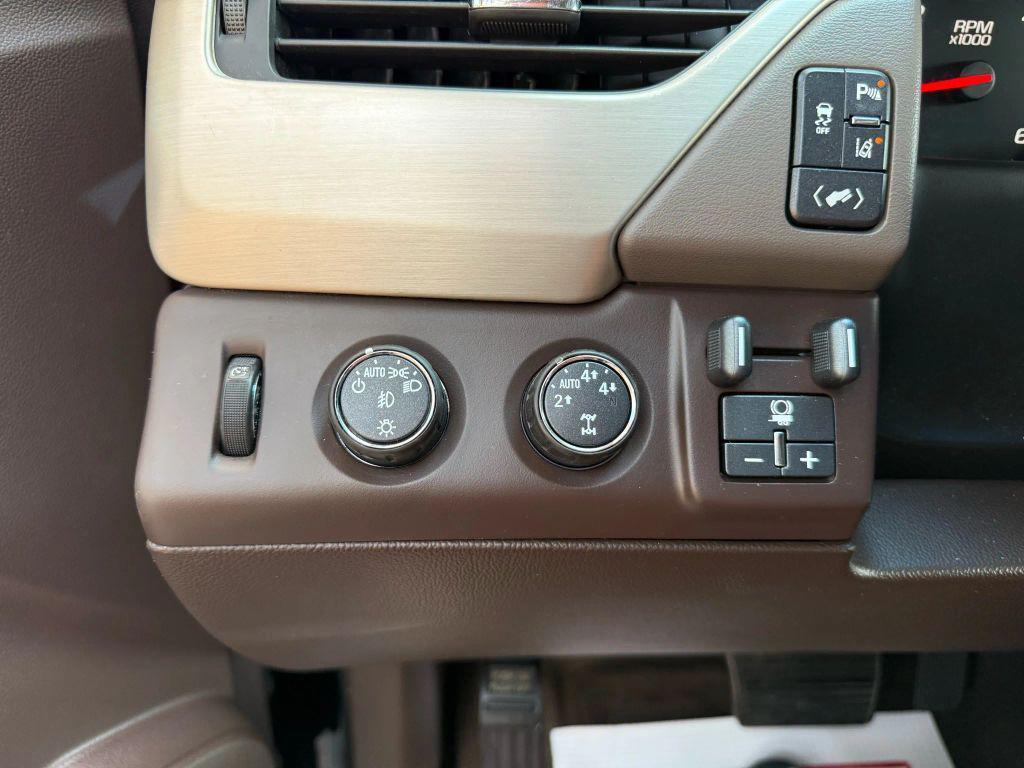 used 2015 GMC Yukon car, priced at $27,995