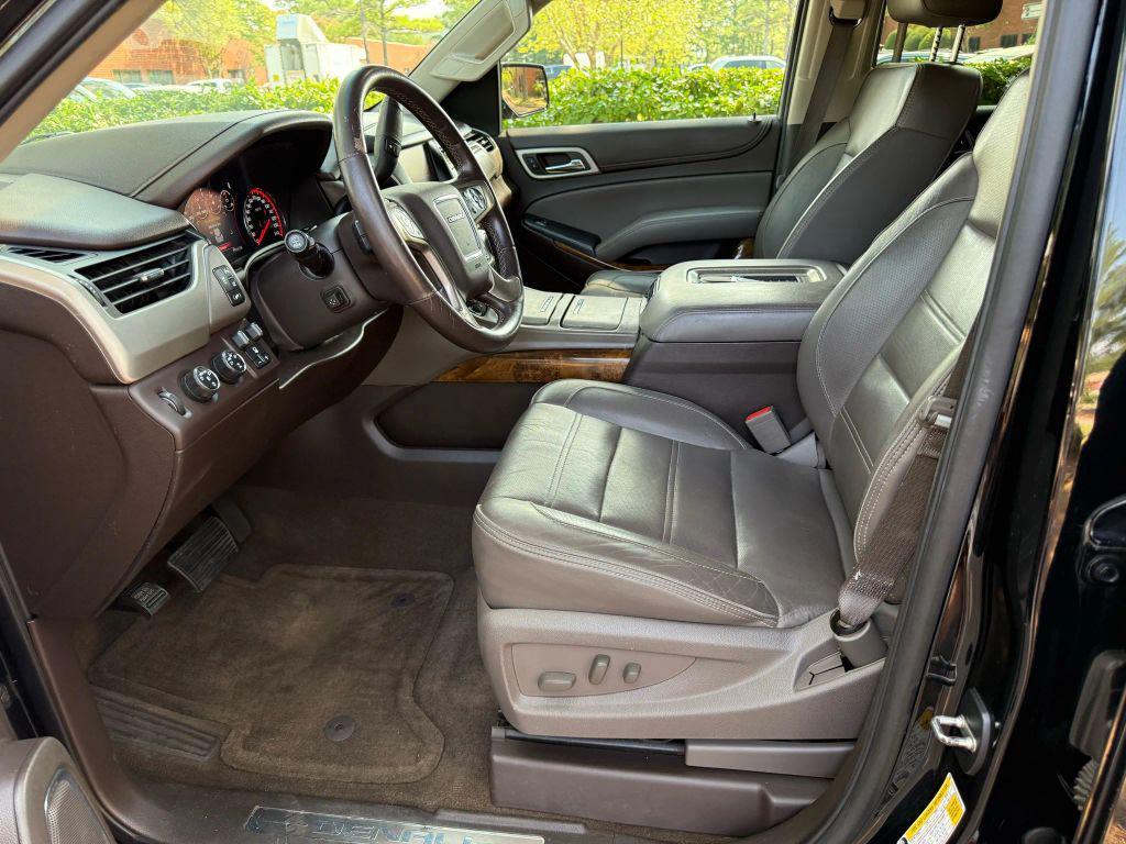 used 2015 GMC Yukon car, priced at $27,995