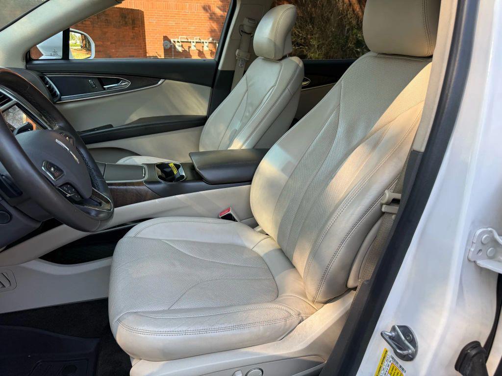 used 2016 Lincoln MKX car, priced at $17,995