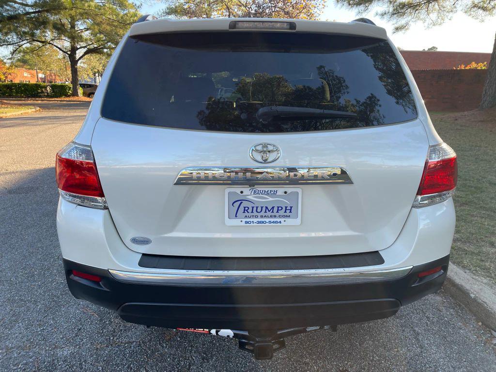 used 2013 Toyota Highlander car, priced at $13,595