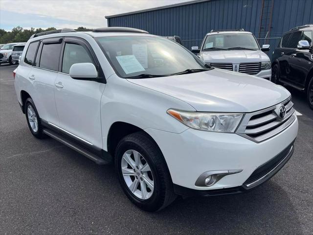 used 2013 Toyota Highlander car, priced at $14,988