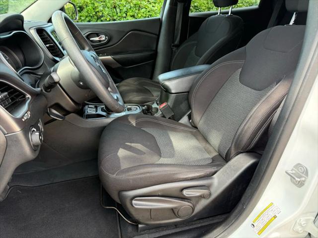 used 2019 Jeep Cherokee car, priced at $11,995