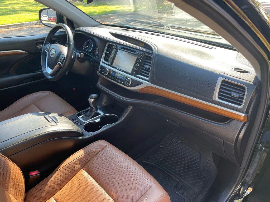 used 2017 Toyota Highlander car, priced at $18,295