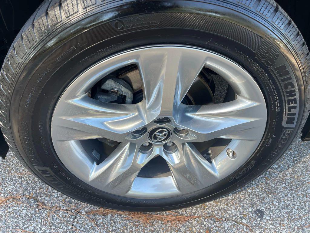 used 2017 Toyota Highlander car, priced at $18,295