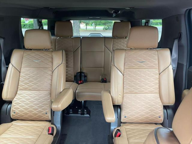 used 2023 Cadillac Escalade ESV car, priced at $48,595