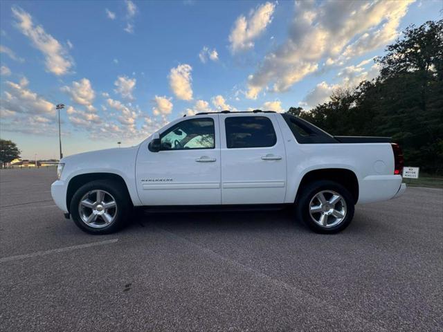 used 2011 Chevrolet Avalanche car, priced at $21,999