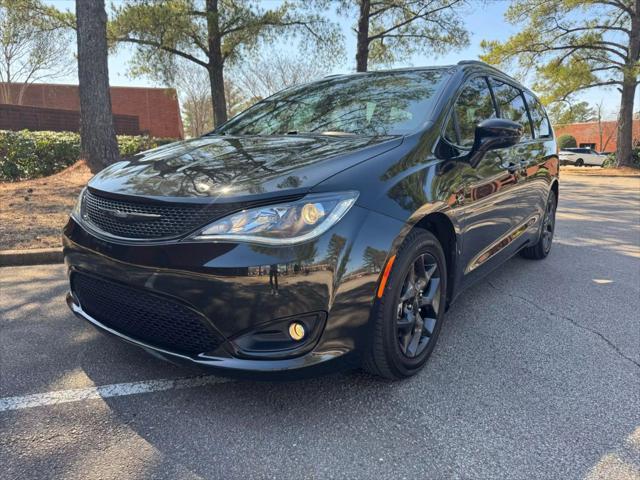 used 2020 Chrysler Pacifica car, priced at $20,999