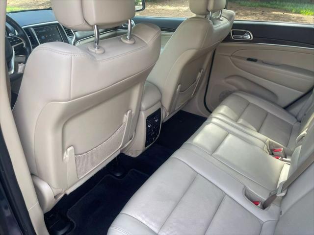 used 2015 Jeep Grand Cherokee car, priced at $17,995