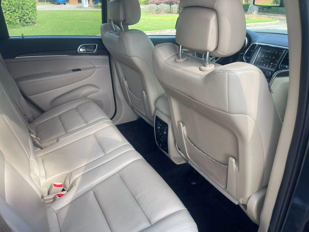 used 2015 Jeep Grand Cherokee car, priced at $17,995