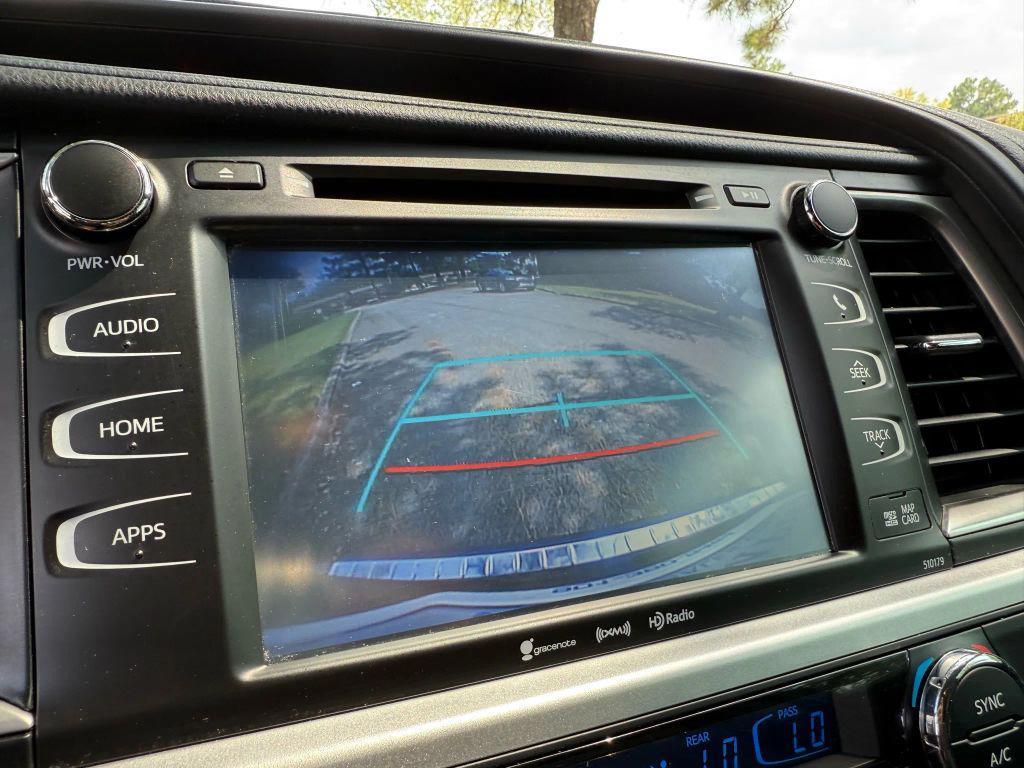 used 2018 Toyota Highlander car, priced at $22,795