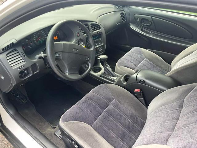 used 2005 Chevrolet Monte Carlo car, priced at $7,990