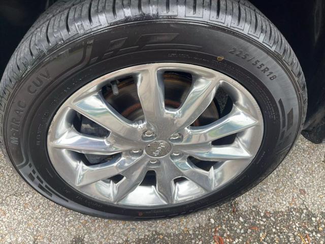 used 2017 Jeep Cherokee car, priced at $12,995