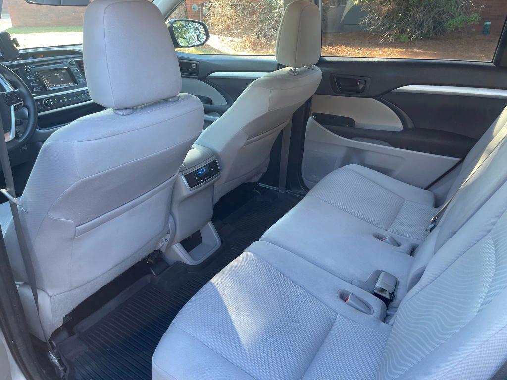 used 2019 Toyota Highlander car, priced at $16,995