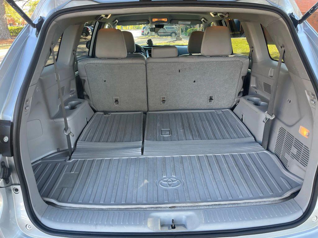 used 2019 Toyota Highlander car, priced at $16,995