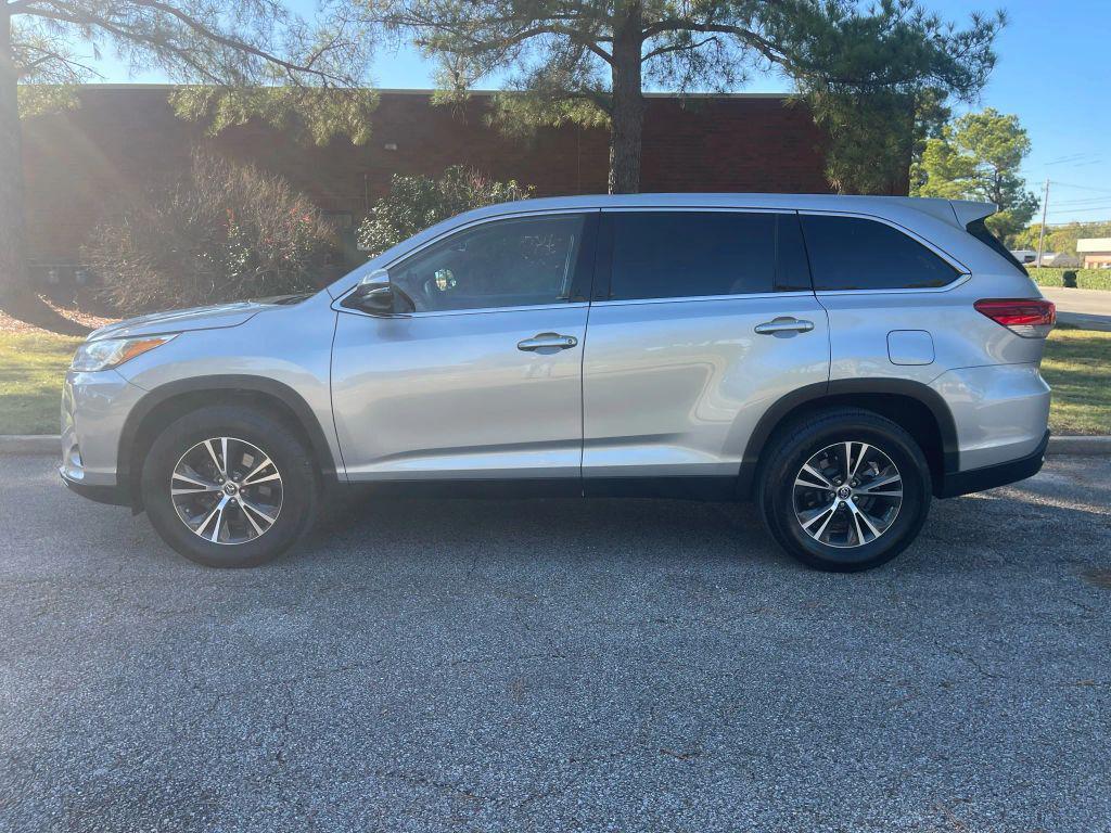 used 2019 Toyota Highlander car, priced at $16,995