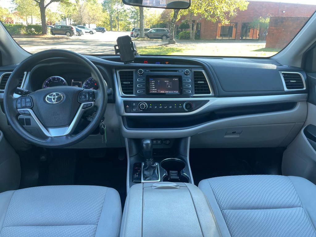 used 2019 Toyota Highlander car, priced at $16,995