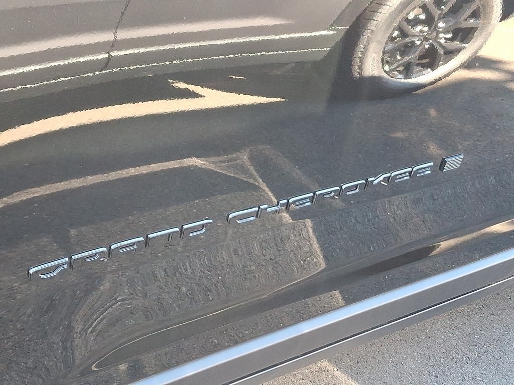 new 2025 Jeep Grand Cherokee car, priced at $43,181