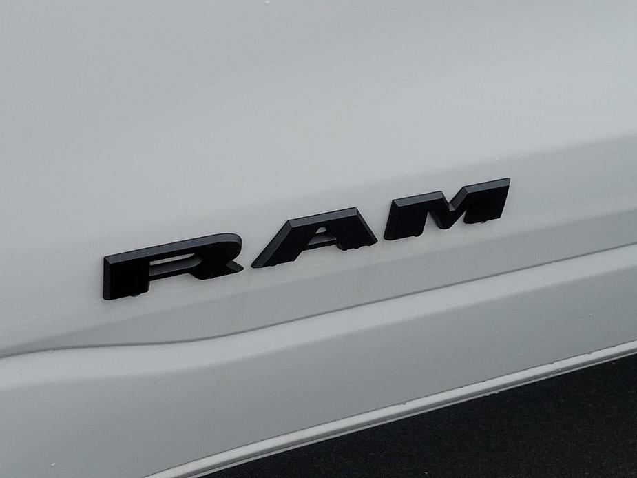 new 2025 Ram 1500 car, priced at $47,951