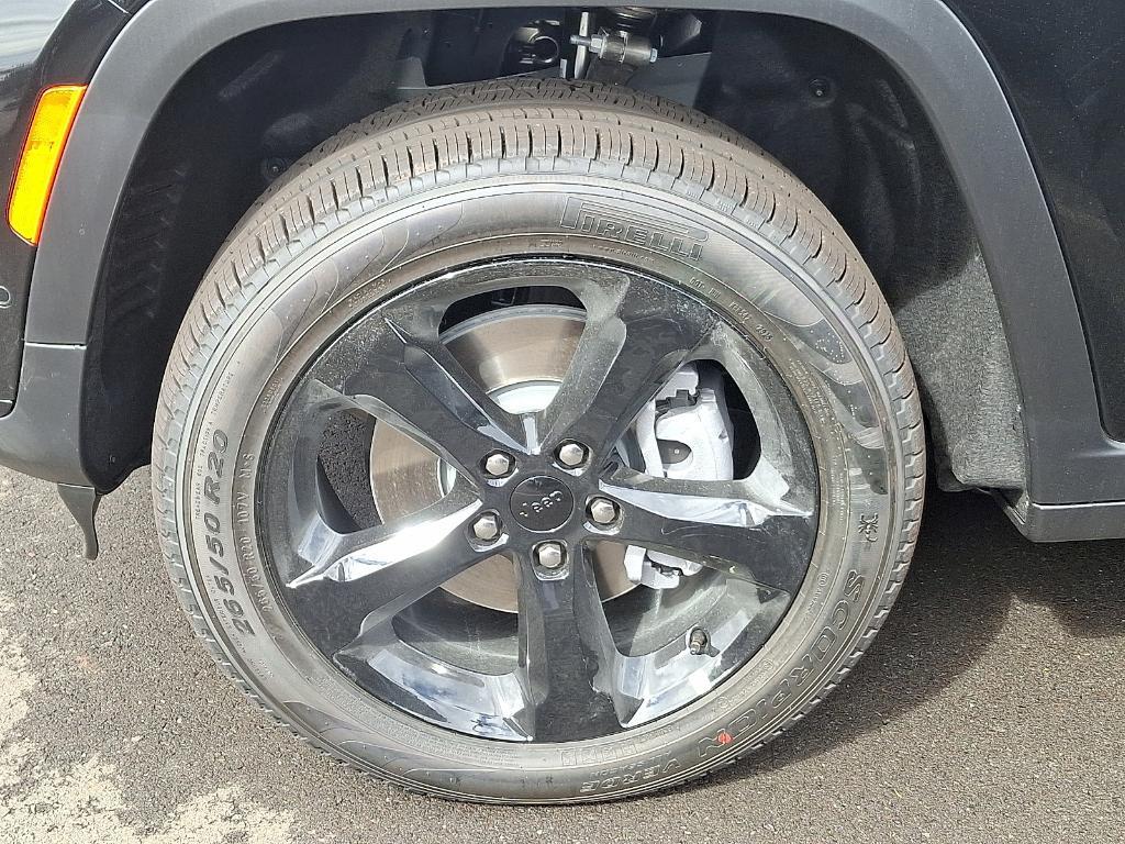 new 2025 Jeep Grand Cherokee L car, priced at $51,591