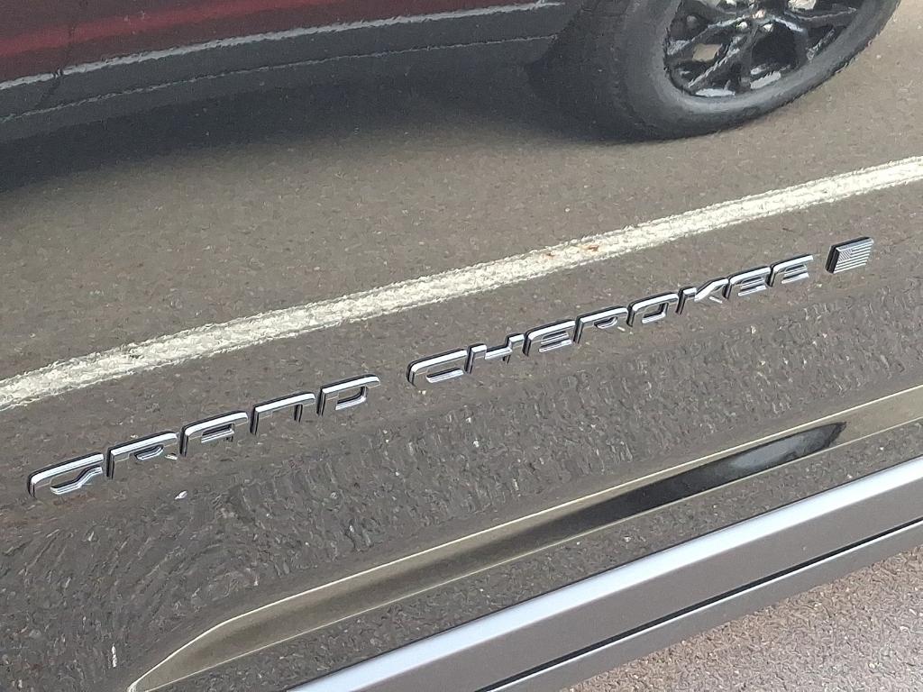 new 2025 Jeep Grand Cherokee car, priced at $42,186