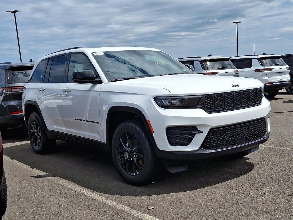 new 2025 Jeep Grand Cherokee car, priced at $38,941